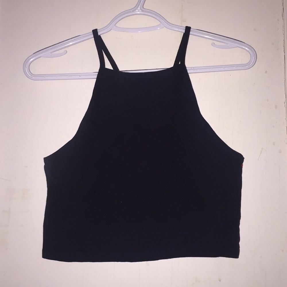 H and M black crop top